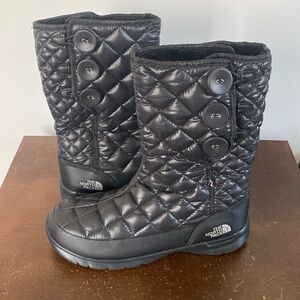 LIKE NEW ! The NORTH FACE winter boot